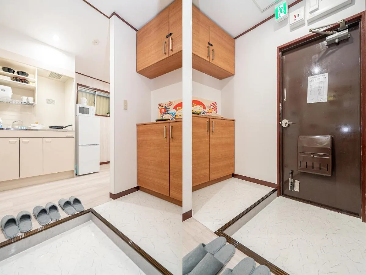 Shinjuku Convenience Hub: Steps from Shinokubo Station Apartment Tokyo