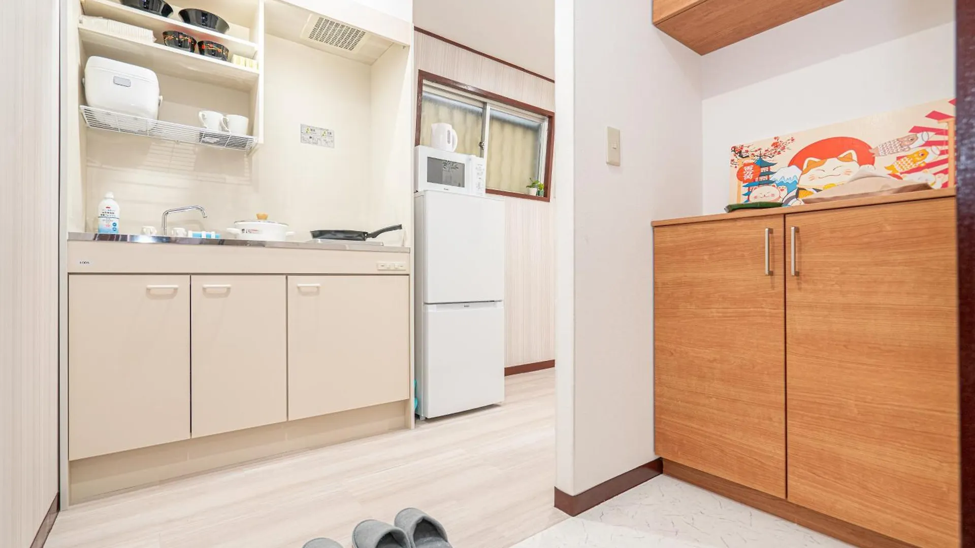 Shinjuku Convenience Hub: Steps from Shinokubo Station Apartment Tokyo
