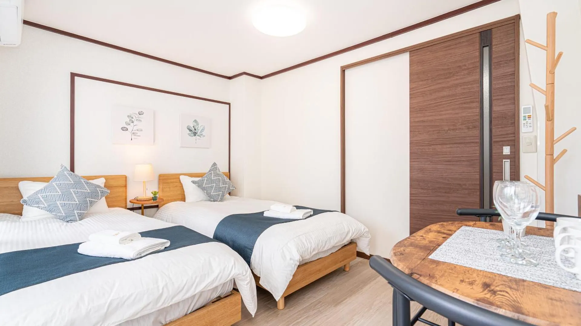 Shinjuku Convenience Hub: Steps from Shinokubo Station Apartment Tokyo